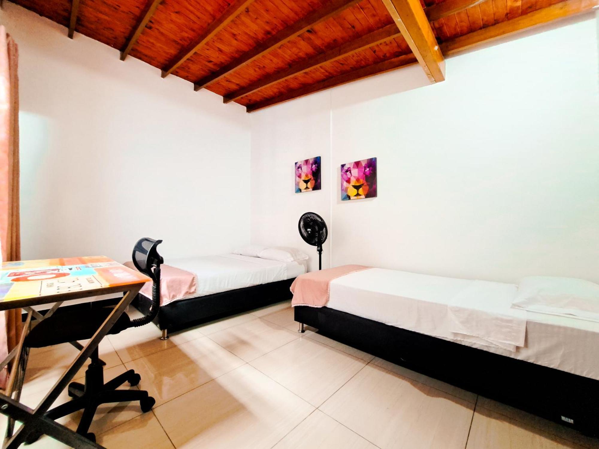 Beautiful And Cozy House In The Best Location Medellín Exterior foto